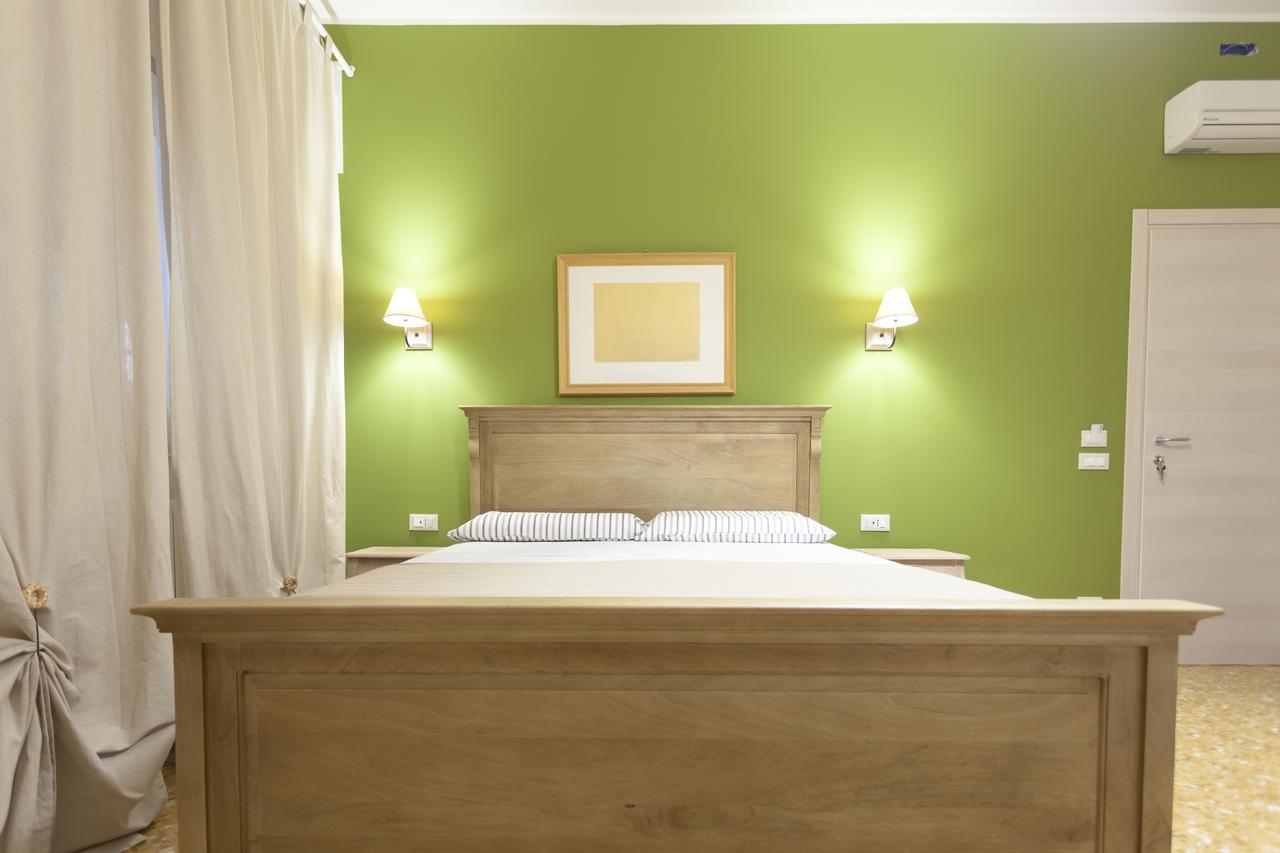 パレルモ Piazza Marina Bed & Breakfast エクステリア 写真